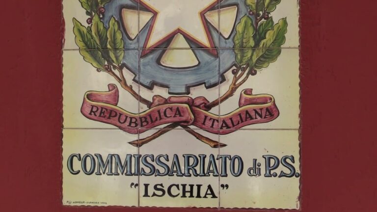 LATITANTE, ERA IN VACANZA A ISCHIA: ARRESTATO DALLA POLIZIA