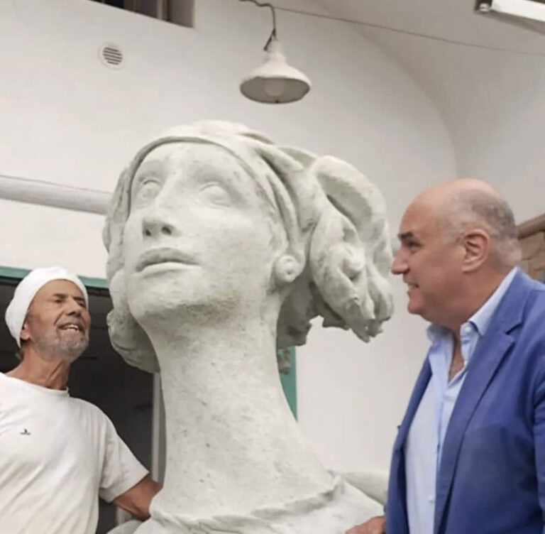 AL BORGO DI ISCHIA PONTE ARRIVA VITTORIA COLONNA: LA NUOVA OPERA DI G. DE ANGELIS 