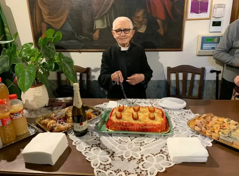 DON CAMILLO D’AMBRA SPEGNE 98 CANDELINE 