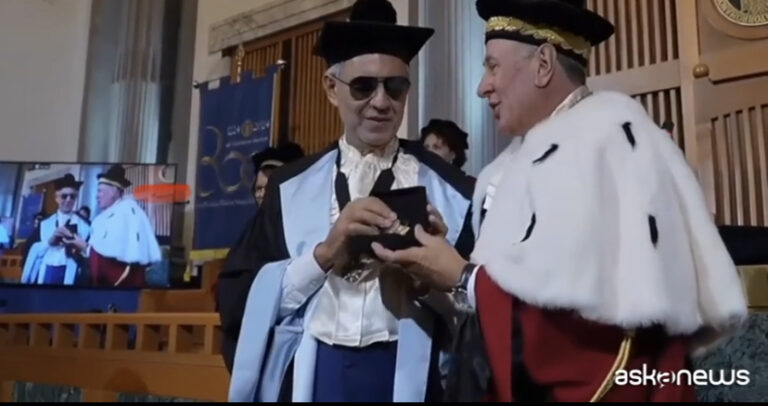 FEDERICO II: LAUREA HONORIS CAUSA AL GRANDE AMICO DI ISCHIA ANDREA BOCELLI 