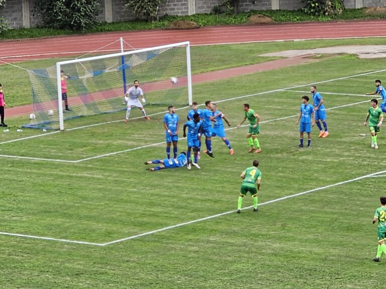 L’ISCHIA CALCIO VINCE CONTRO IL SASSARI 2 – 1