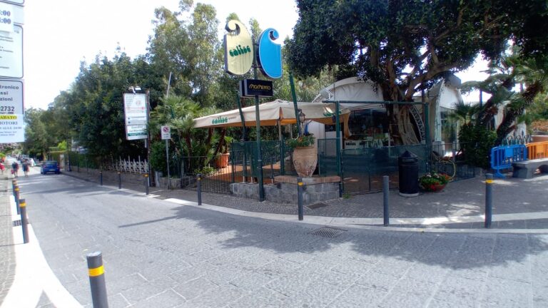 Maxi rissa in discoteca a Ischia, 4 arresti