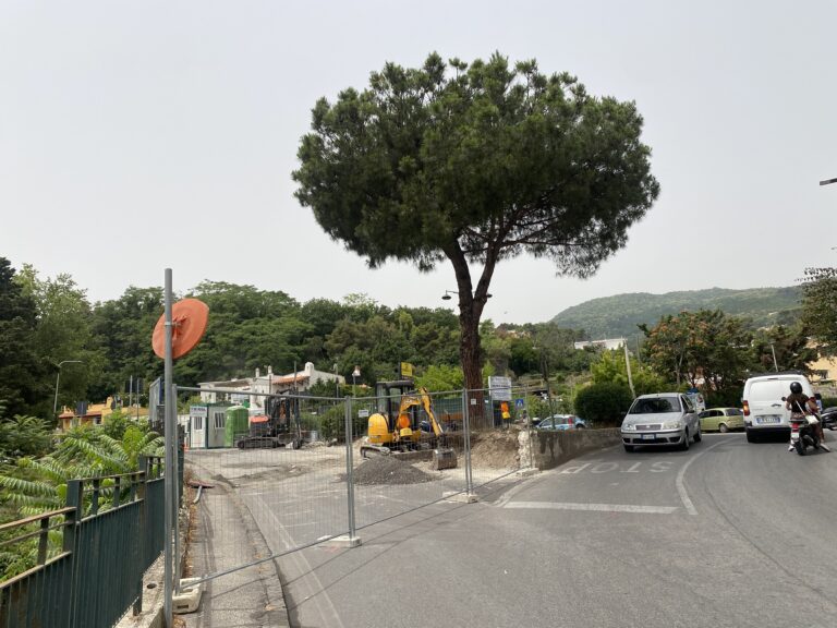 Ischia, avviati i lavori per la Rotatoria di Sant’Anna