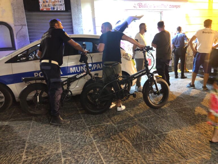 MAXI RISSA, IL CENTRO DI FORIO DIVENTA UN RING