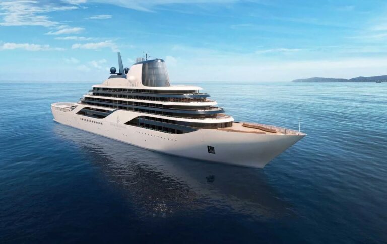 IL CROCIERISMO DI LUSSO SBARCHERA’ A CASAMICCIOLA, SIGLATO UN ACCORDO STORICO