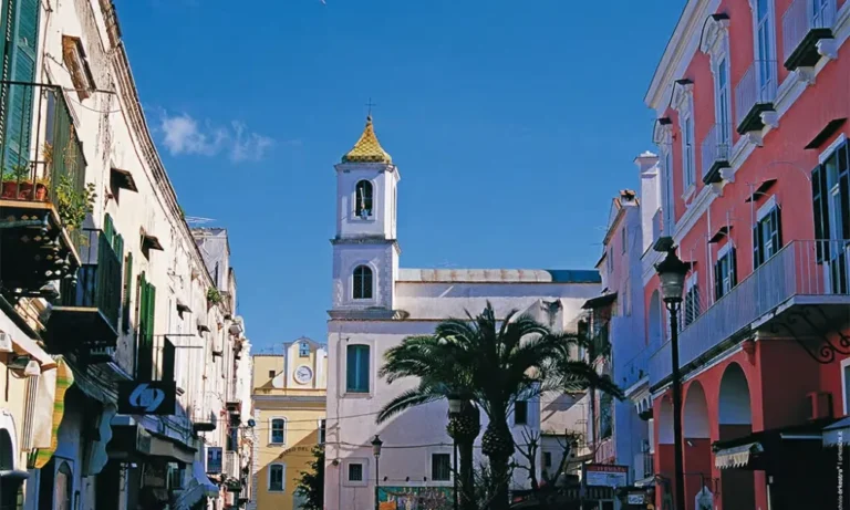Il Mare e le Barche: gli studenti di Ischia in mostra alla Torre del Mulino