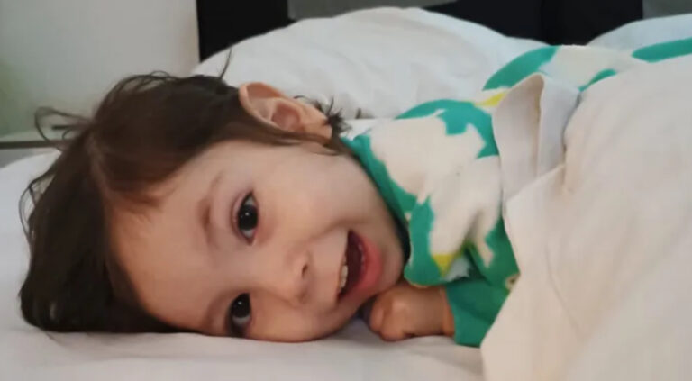 Il grande cuore di Procida: raccolti più di 80mila euro per il piccolo Federico, ora pronto a una cura speciale in Messico