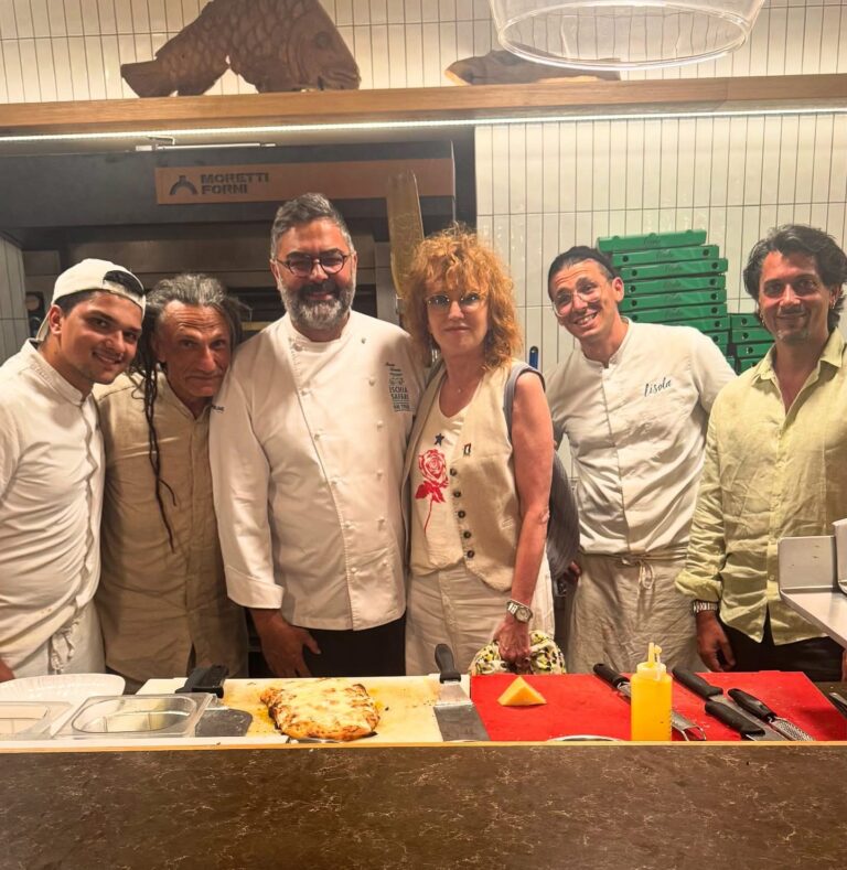 Fiorella Mannoia, legame speciale con Ischia: tra relax, musica e sapori autentici