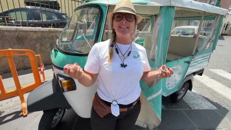 Tiffany, la motoretta dei ricordi: Tiziana prima microtassista di Ischia