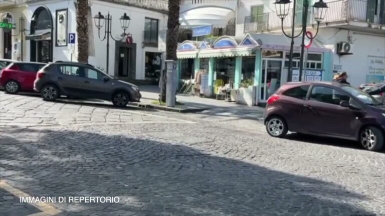 Casamicciola, ignora l’ordine di demolizione: il comune agirà in danno