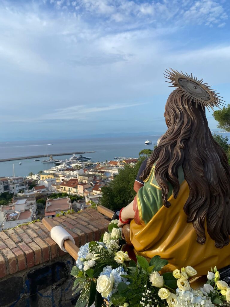 Casamicciola celebra S. Maria Maddalena: processione e musica per l’inizio dei festeggiamenti