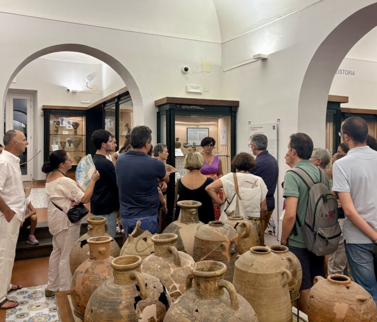 Una Notte al Museo: Lacco Ameno accende la magia della storia sotto le stelle