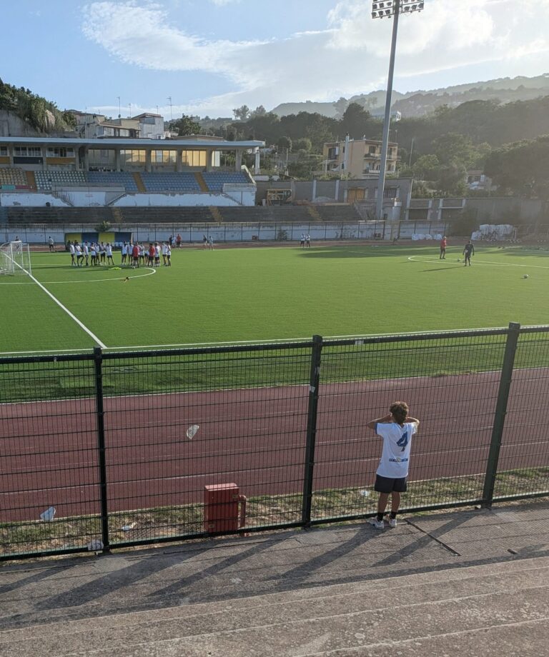 Ischia Calcio, al via il ritiro: serve unità, non polemiche