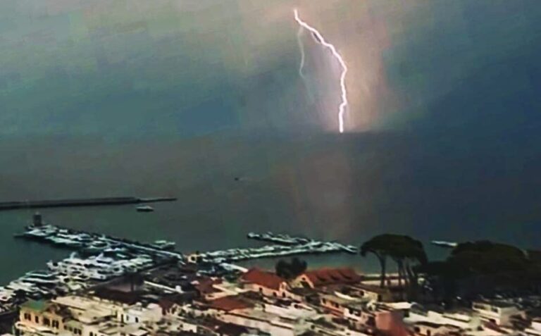 Allerta meteo gialla per il 29 e 30 agosto: temporali improvvisi, possibile grandine e fulmini