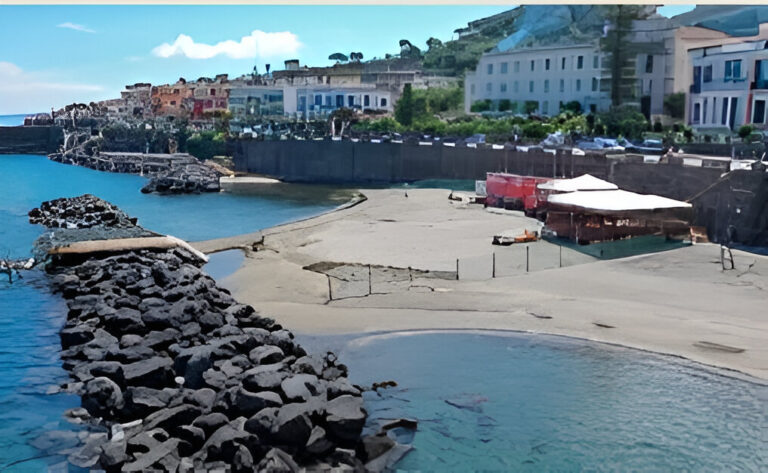 L’ARPAC RESTITUISCE LA BALNEABILITA’ ALLA SPIAGGIA PERRONE