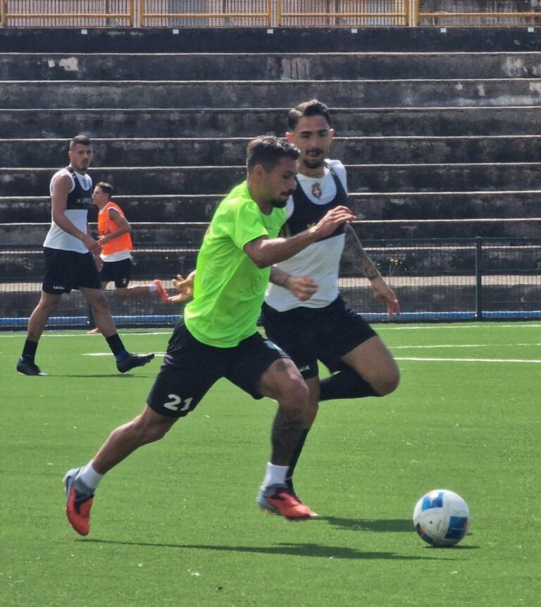 Buon test per il Real Forio 2014: personalità e gioco al “Giraud” contro il Savoia