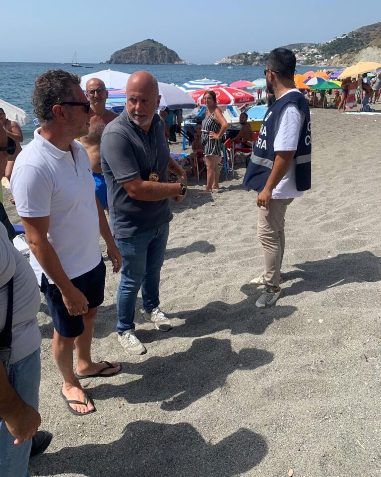 Controlli ai Maronti: blitz delle autorità contro le occupazioni abusive