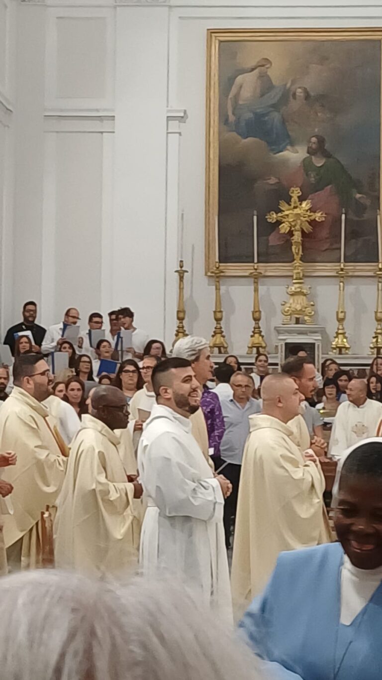 Ischia celebra la vocazione: Ivan Aiello ordinato diacono nella chiesa di Santa Maria di Portosalvo