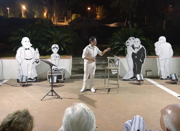 SPEGNETE SEMPRE LE LUCI”, IN PIAZZA SANTA RESTITUTA IL RECITAL DI GIUSEPPE IACONO DEDICATO A RIZZOLI