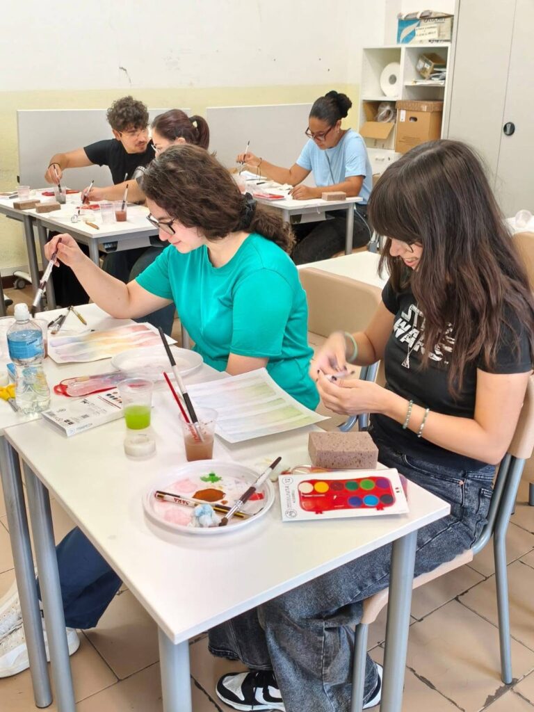 Scuola: Riprendono i laboratori di acquarello “Dipingo il mondo”  all’I.P.S. Vincenzo Telese di Ischia