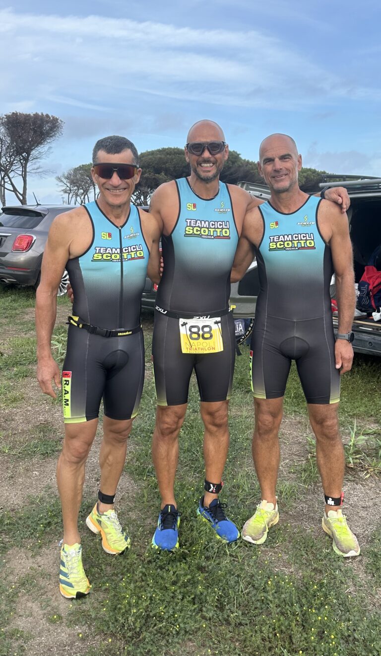 Triathlon sprint di Baia Domizia con i triatleti isolani Di Maio, Ruopoli e Scandiuzzi