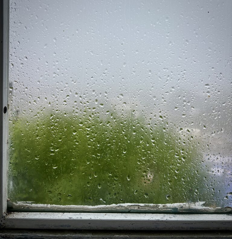 CAMPANIA, ALLERTA METEO GIALLA: TEMPORALI IMPROVVISI E INTENSI, GRANDINE E FULMINI, FINO A STASERA 23 SETTEMBRE