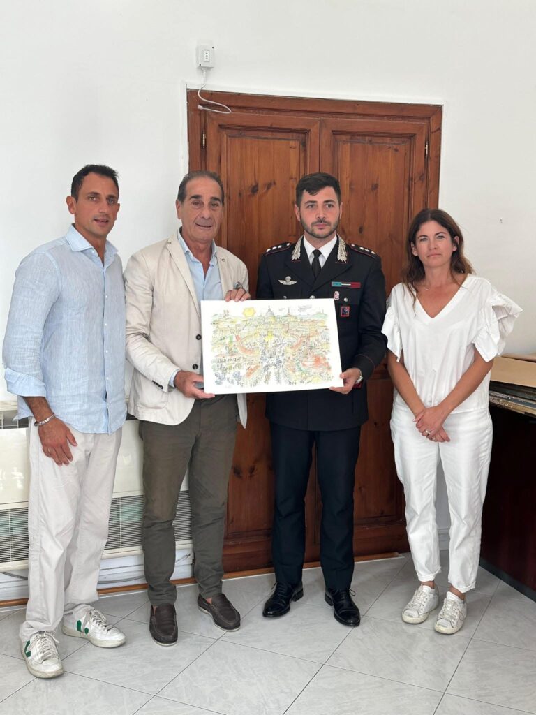 Lacco Ameno saluta il Capitano Laganà e accoglie il nuovo Comandante Giuseppe Giangrande