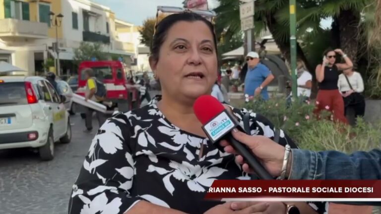 L’ISOLA IN PIAZZA CONTRO IL GENOCIDIO IN PALESTINA