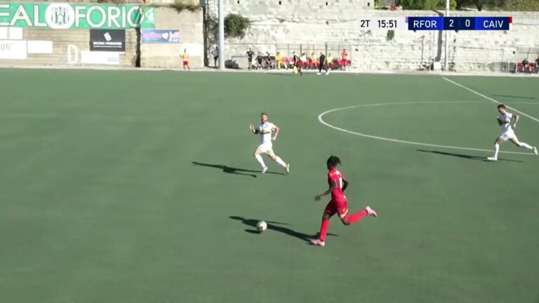 BUM BUM SANTIAGO, IL REAL FORIO STENDE LA CAIVANESE