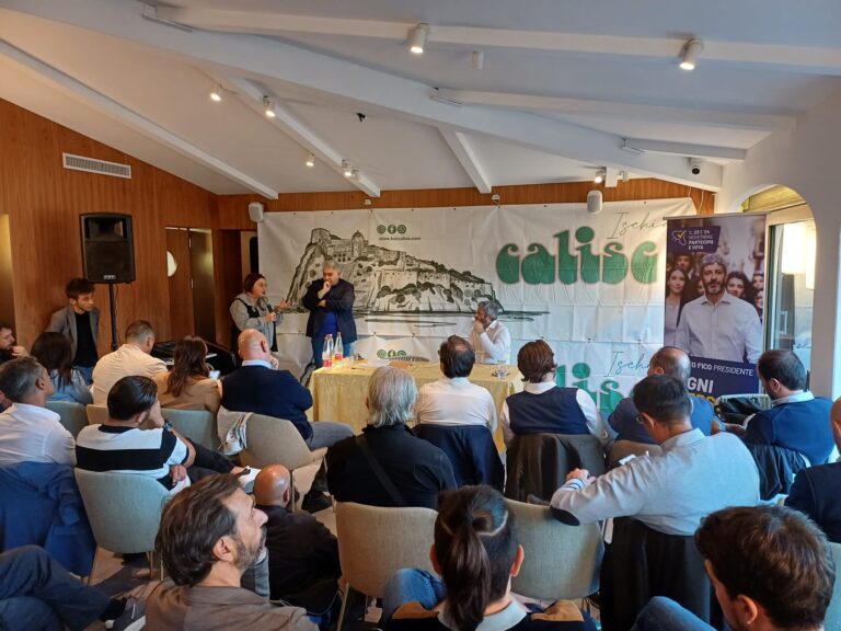 Ischia, Fico incontra cittadini e istituzioni: parte il confronto per la Campania