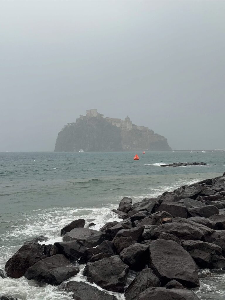 IOWT Ischia, 5 ottobre 2025: condizioni meteo avverse, gara HARD SWIM modificata