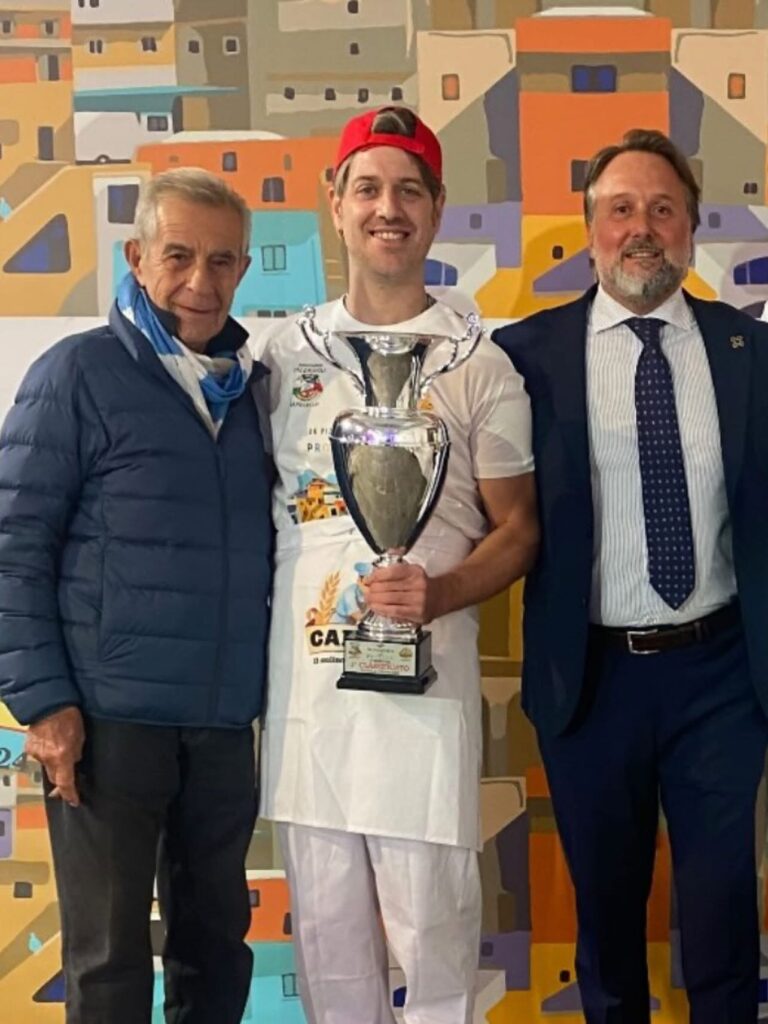 Gianluca Capobianchi trionfa a “Un Pizzaiuolo per Procida” 2025: inno alla tradizione e all’orgoglio isolano