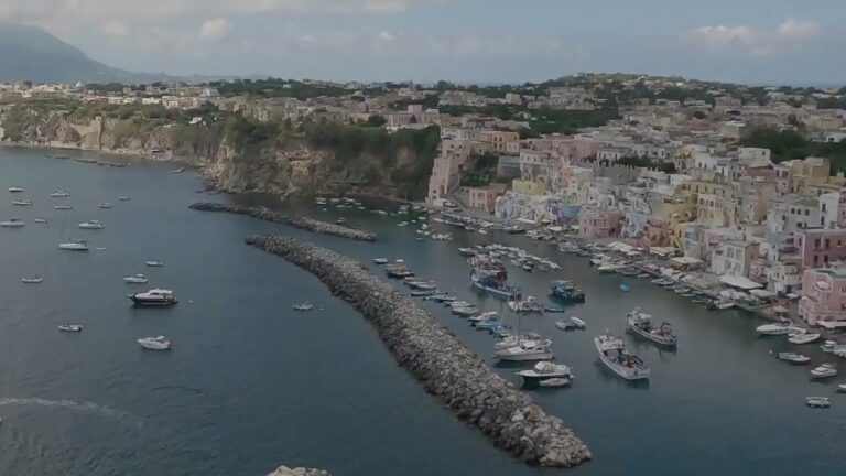 PROCIDA, ANCHE DA STRASBURGO NULLA OSTA ALLA DEMOLIZIONE