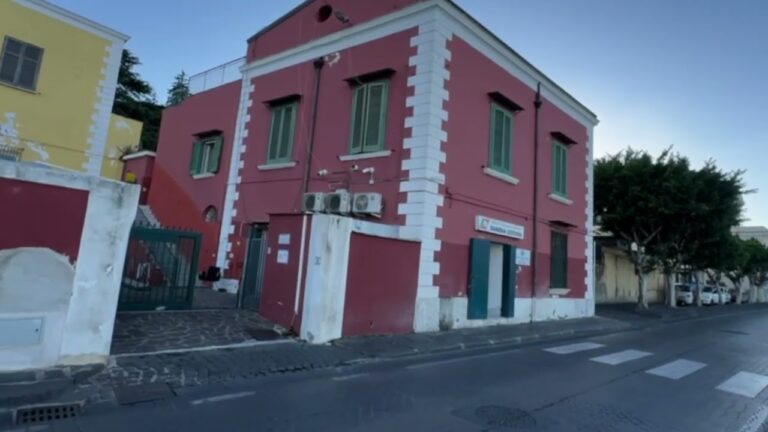 ISCHIA, IL GRAZIE ALLA GUARDIA COSTIERA CHE VALE UNA VITA