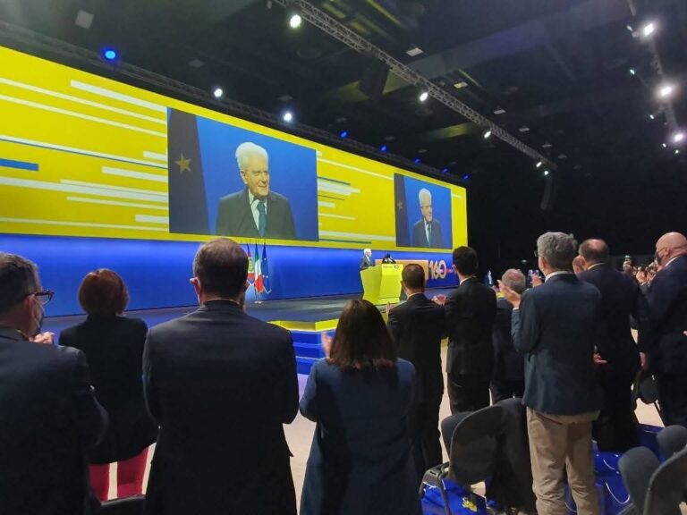 Procida aderisce al Progetto Polis: servizi digitali e rinnovamento dell’ufficio postale