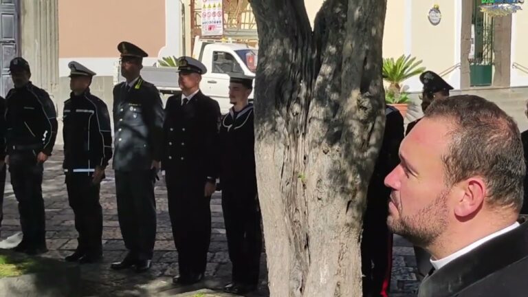 FORIO CELEBRA LA GIORNATA DELLE FORZE ARMATE