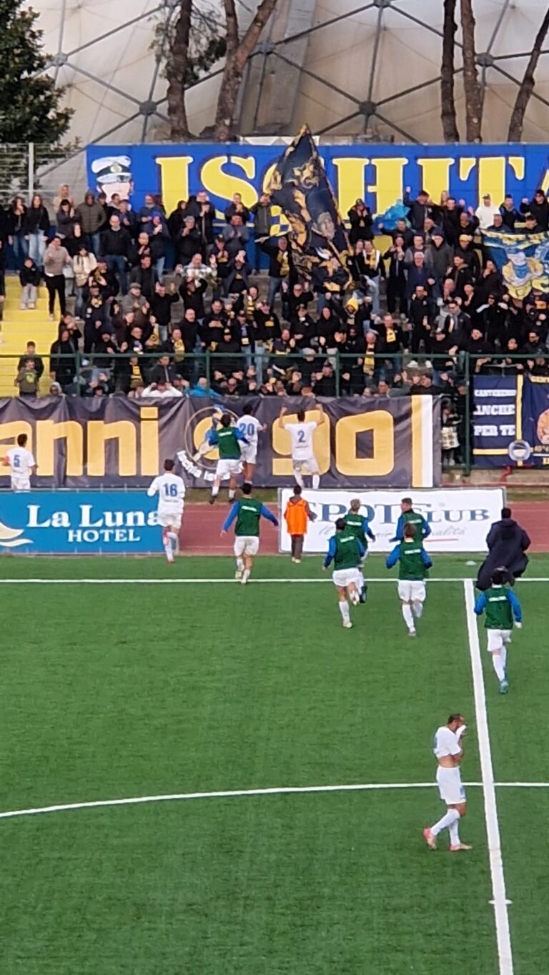 Ischia, vittoria pesante nel derby salvezza: 3-1 alla Palmese e terzo successo di fila