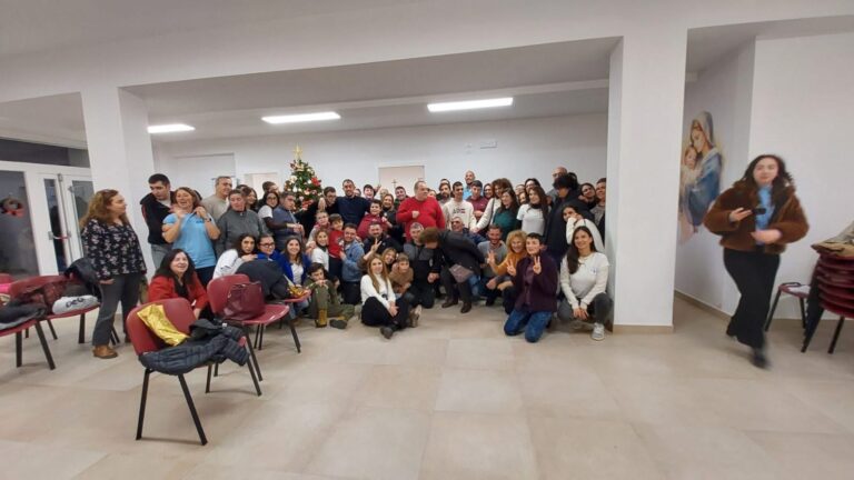 Magia del Natale e intreccio di solidarietà: dolce sostegno all’Associazione Genitori Autismo Ischia