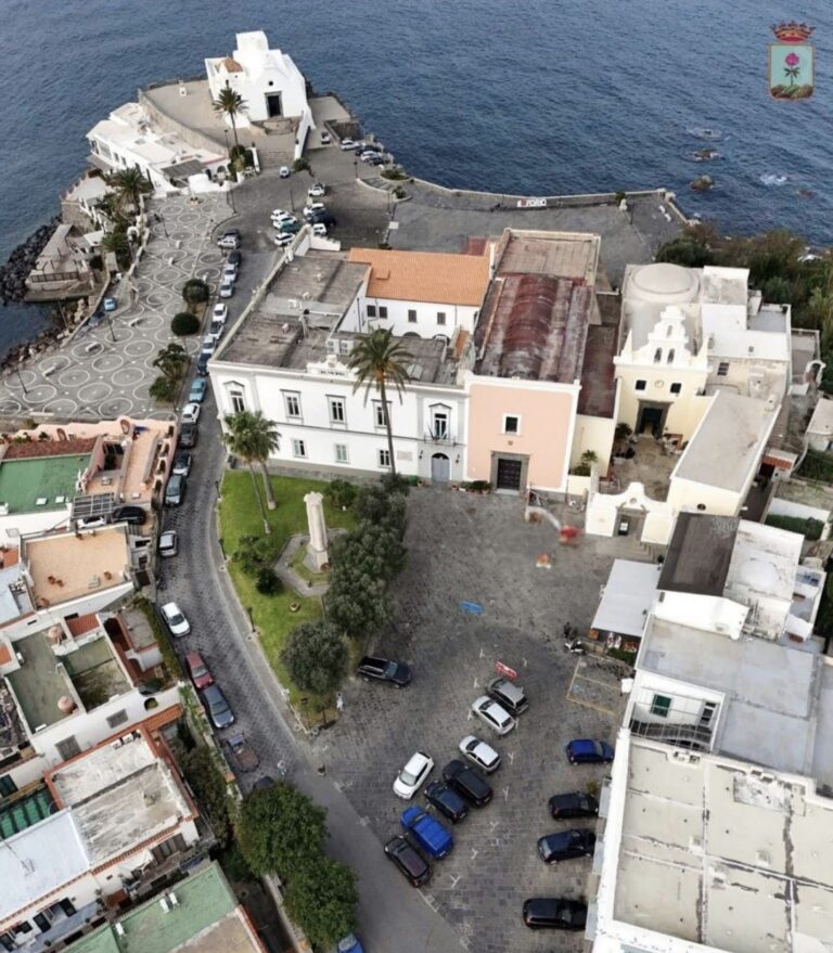 Forio, convocato il Consiglio Comunale straordinario per il 19 dicembre