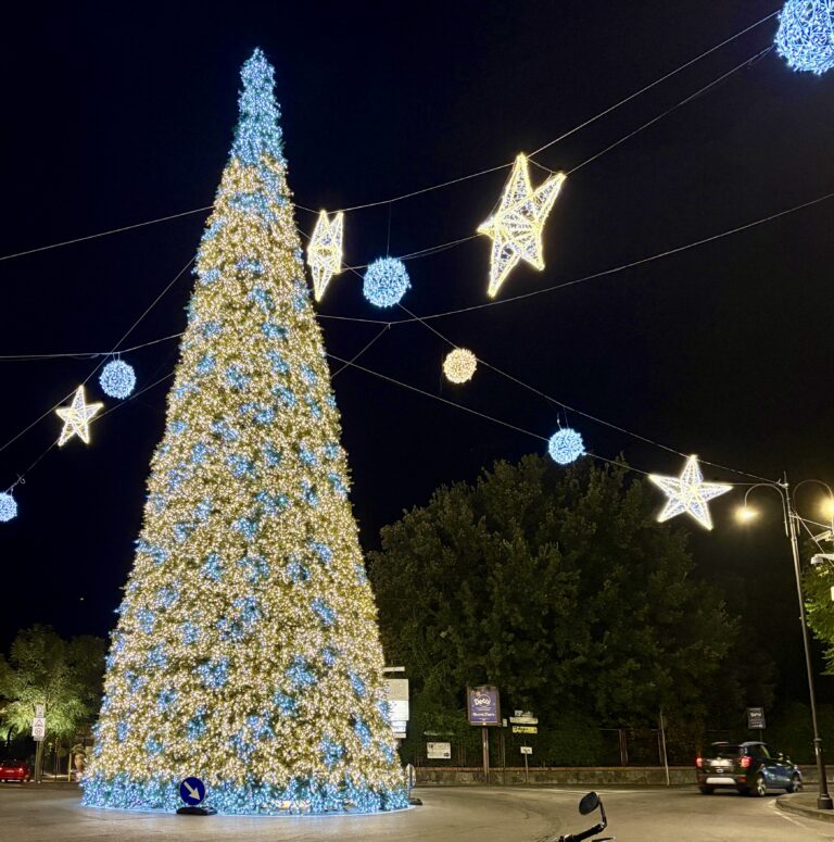 Ischia, cambiano gli orari per le ZTL durante gli eventi natalizi