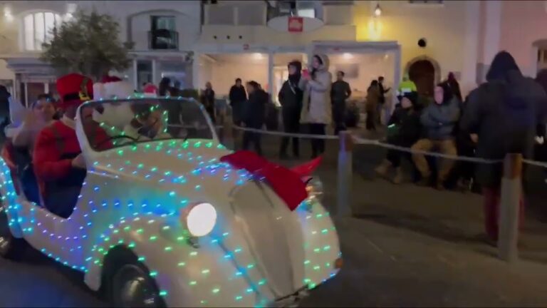 STANI VERDE: IL NATALE A FORIO PARTE CON UN MESSAGGIO DI PACE