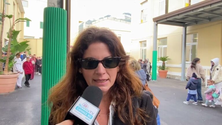 UN LIBRO SOTTO L’ALBERO A LACCO AMENO: A NATALE SI PROMUOVE LA CULTURA