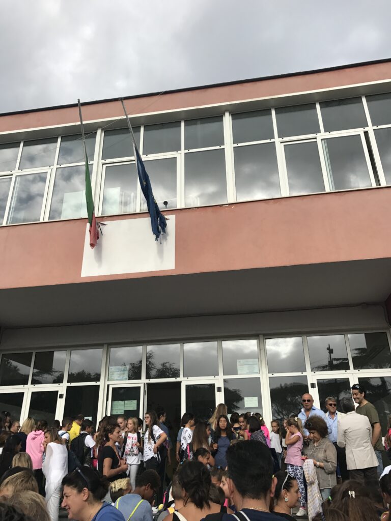 Ischia, arrivano 15,8 milioni per la nuova Scuola Media Scotti: via libera al decreto provvisorio