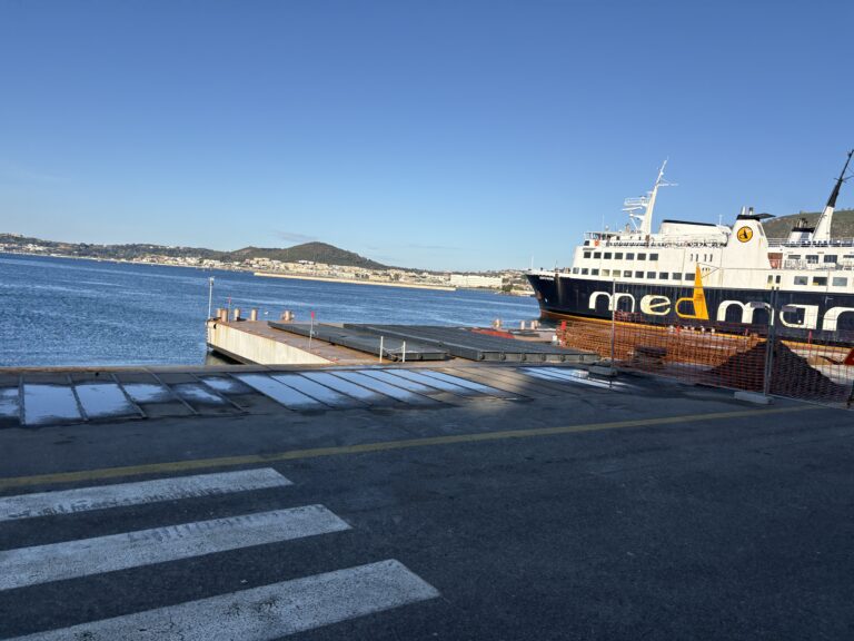 Trasporti gratuiti per i pazienti gravi: Forio sostiene la proposta di Vito Iacono