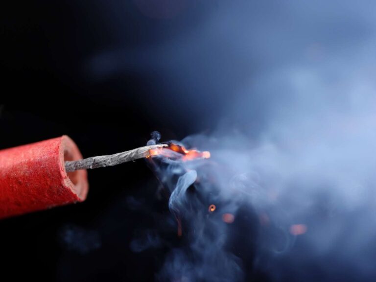 Barano: 45enne ferito all’occhio da un petardo, operato d’urgenza