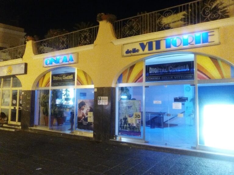 Forio, una triste notizia: cala il sipario  sul Cinema delle Vittorie