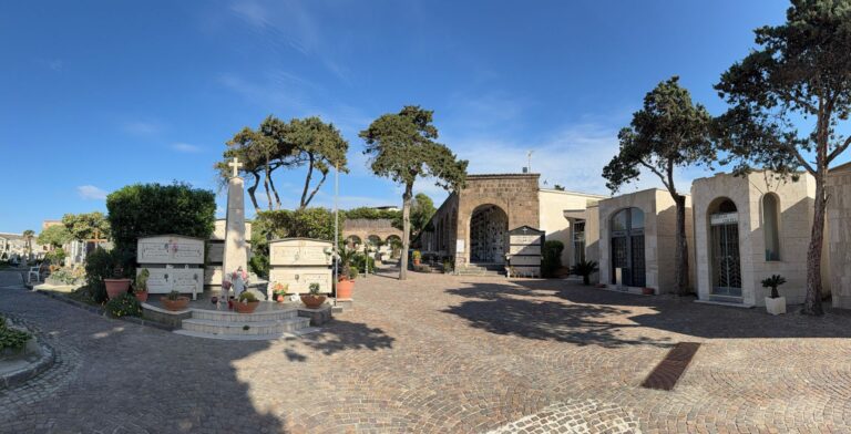 Forio, aggiudicato l’appalto per i servizi cimiteriali: vince la Sant’Elena Service Group