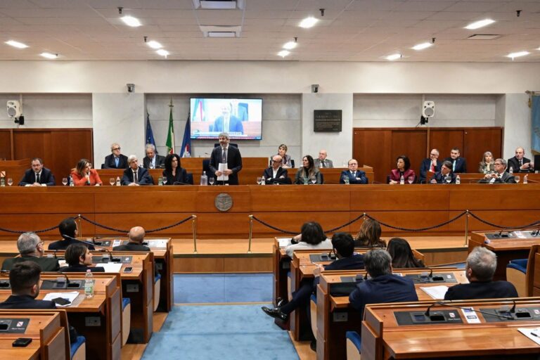 Campania, presentata in Consiglio la nuova Giunta regionale: ecco la squadra politica per le sfide del futuro 