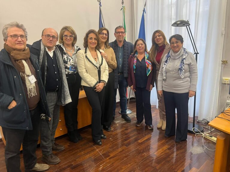 Dirigentiscuola Campania guidata da Assunta Barbieri apre il dialogo con l’Assessore Morniroli sul futuro della scuola