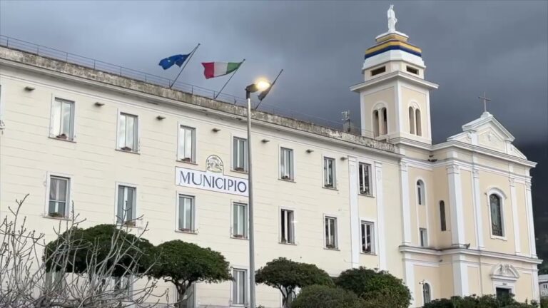 ABUSI EDILIZI, CASAMICCIOLA SI COSTITUISCE PARTE CIVILE